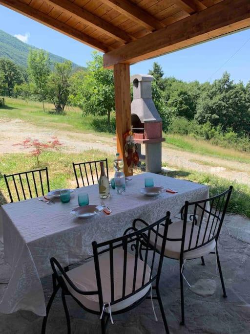 La Casa Sulla Collina Villa Varsi Ngoại thất bức ảnh